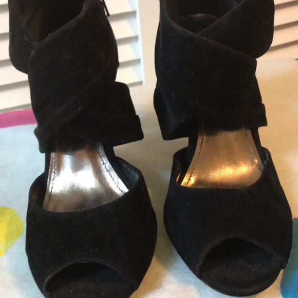 Miss me black faux suede heels size 8 - Picture 2 of 5
